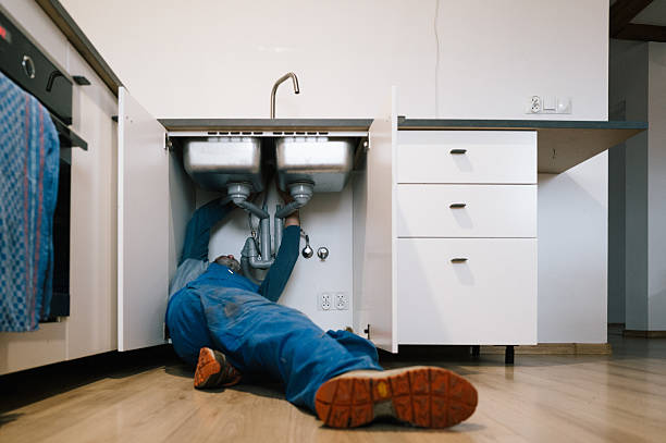 Professional Plumbing technician working in Philo, OH